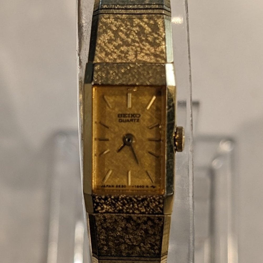 Vintage Seiko Watch Women Gold Rectangle 2E20-6259 RO